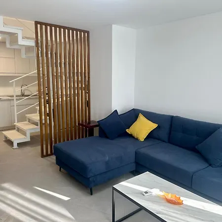 Seafront Blue Duplex Lägenhet