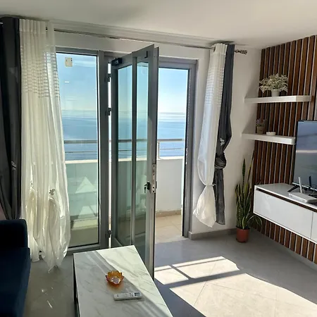 Seafront Blue Duplex Apartman *