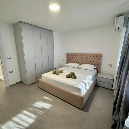 Apartment Seafront Blue Duplex Durres
